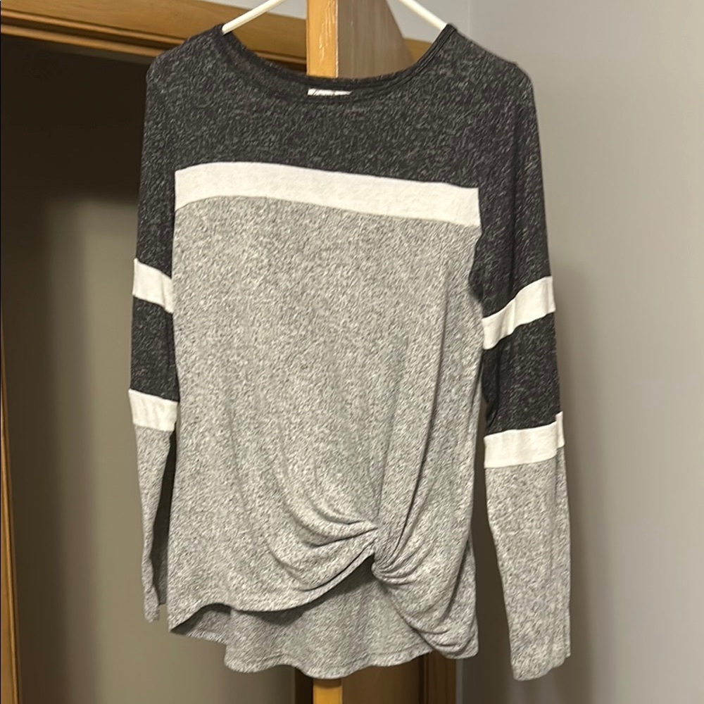 Gray and White Long Sleeve Twist Top